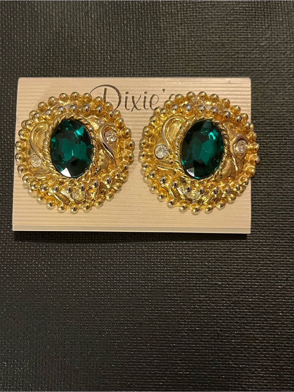Vintage-Inspired Round Gold Earrings with Emerald Green Gemstones 1 1/2”